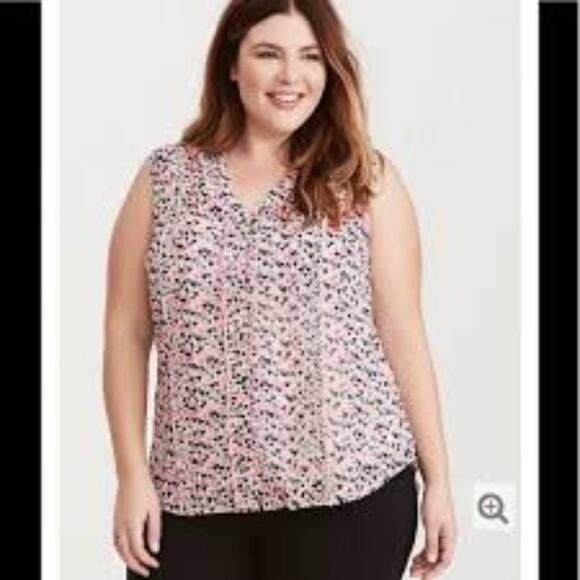 Torrid Sleeveless Heart Print Hi-Lo Button-Down Sheer Blouse Size 2/2x - Picture 1 of 6